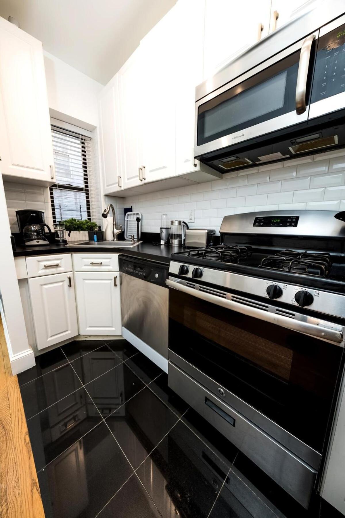 Appartamento 4br Two Blocks To Park Elevator, Laundry, Virtual Doorman